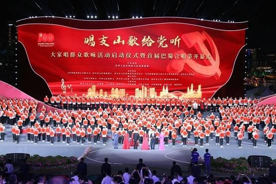 大臣被唐中宗赐婚窃喜不已,结果掀开红盖头,发现她比自己还老